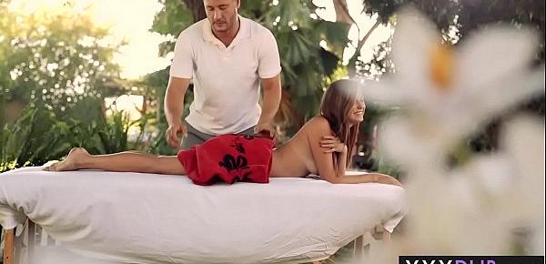  Sexy babe sucked a guys thing outdoor after a massage